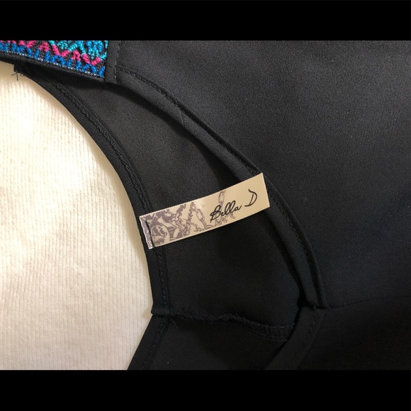 Flowy Black Sheer Tank Top - Picture 3 of 3